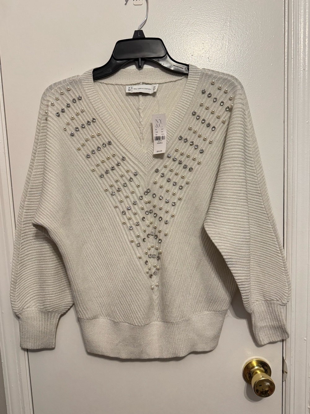 NWT New York & Company V-Neck White Sweater Top w Embellished Neckline Sz XS